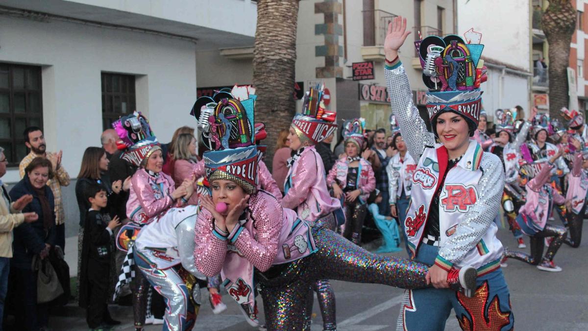 Comparsa Los Colegas en la edición de 2020 del Carnaval de Miajadas.