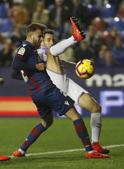 Levante UD - Real Valladolid, en imágenes