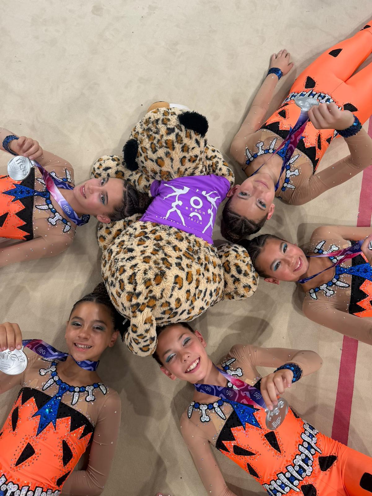 El equipo formado por Ada Mediero, Ainara Martín, Pilar de la Cruz, Sofía Carreño y Valentina Opuszka