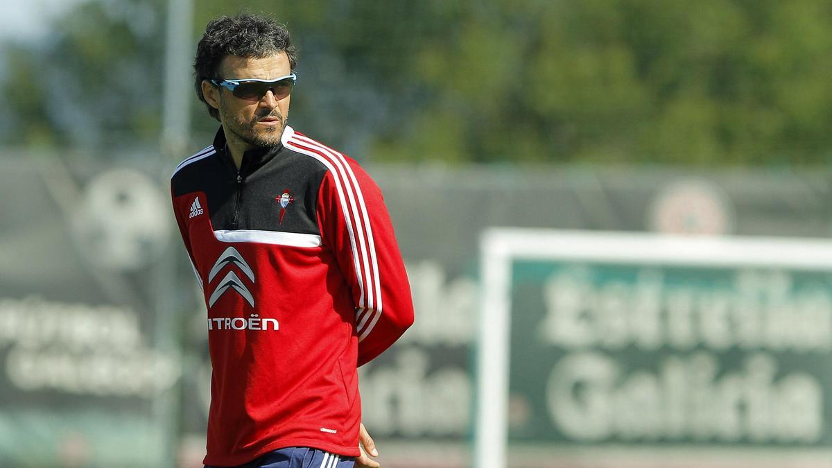 Luis Enrique, en un entrenamiento en A Madroa.