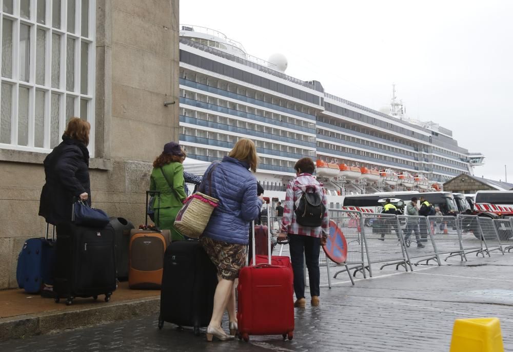 Embarque de más de mil pasajeros en Vigo