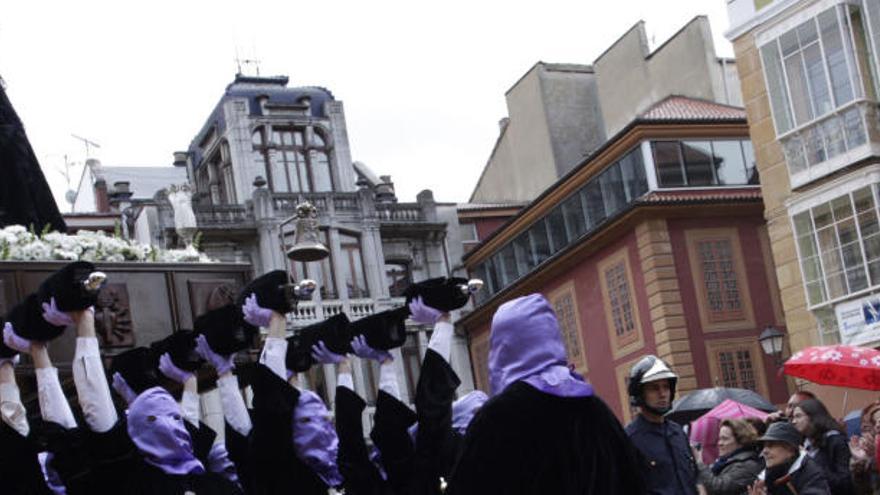 Procesión de La Soledad en Oviedo