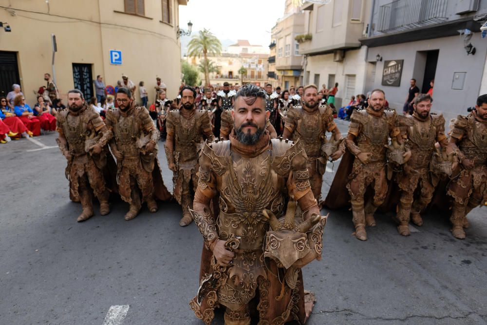 Miles de devotos festeros acompañaron al santo anacoreta en la sobria y tradicional Procesión