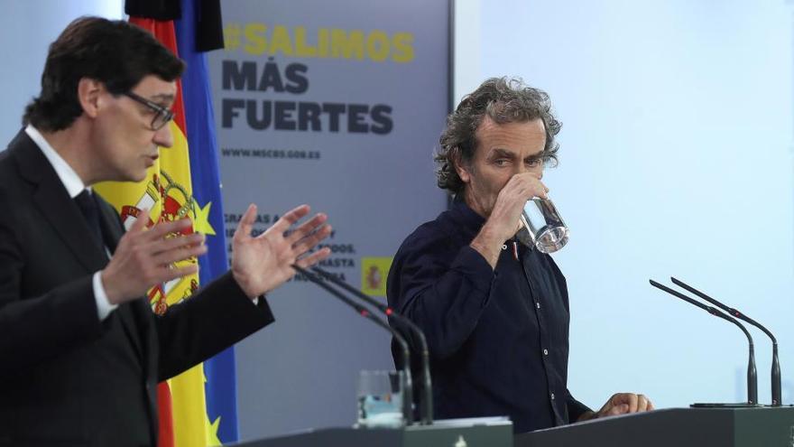 Salvador Illa y Fernando Simón, en una rueda de prensa