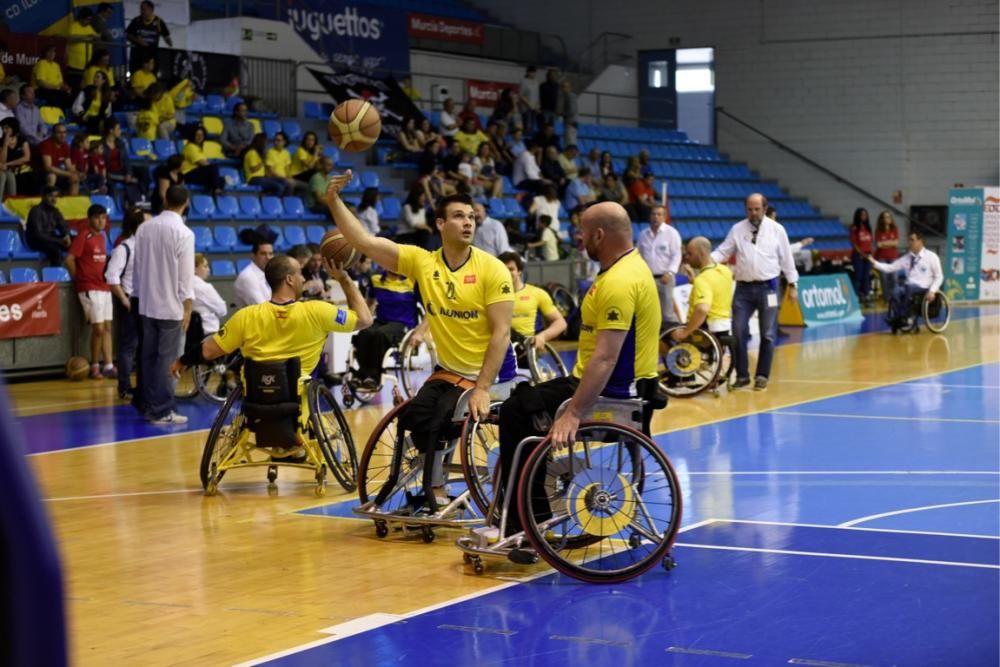 Baloncesto sobre ruedas en el Príncipe de Asturias