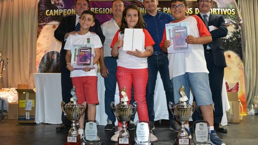 Sofía Vidal gana el Regional Juvenil de palomos deportivos