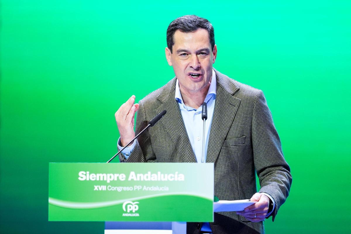 Juanma Moreno, durante su intervención.