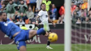 1-0. Hugo Duro doblega al Getafe en Mestalla