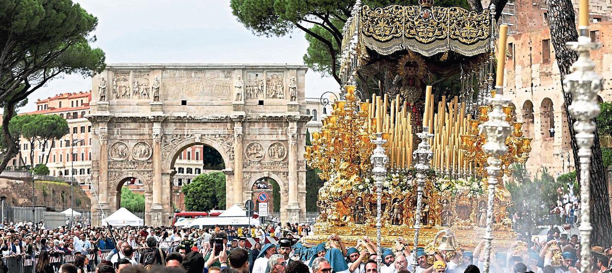 Mayo: la Esperanza recorre Roma