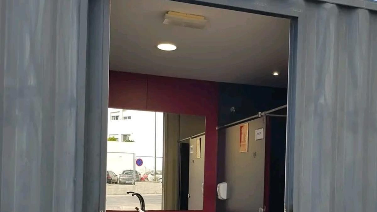 Los aseos de la estación de autobuses de Dénia