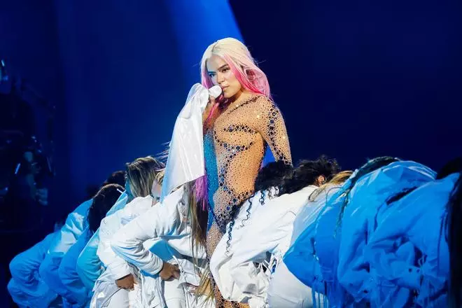 Karol G se "responsabiliza" tras toda la polémica surgida con su nueva canción