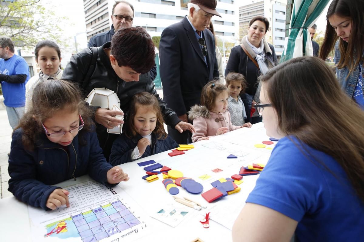 FOTOGALERÍA / Matemáticas en la calle