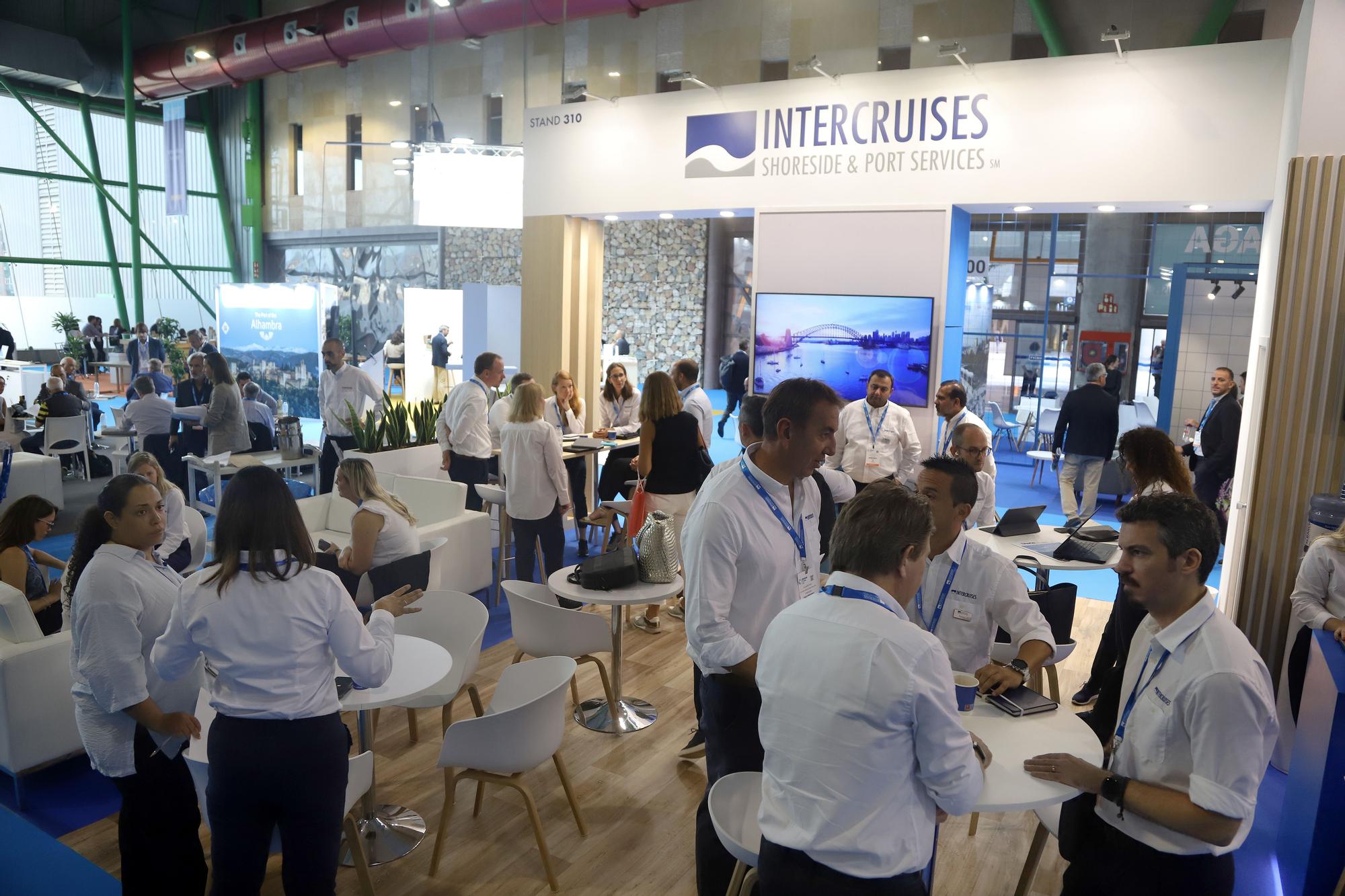 El Palacio de Ferias y Congresos acoge la feria de cruceros Seatrade Cruise Med