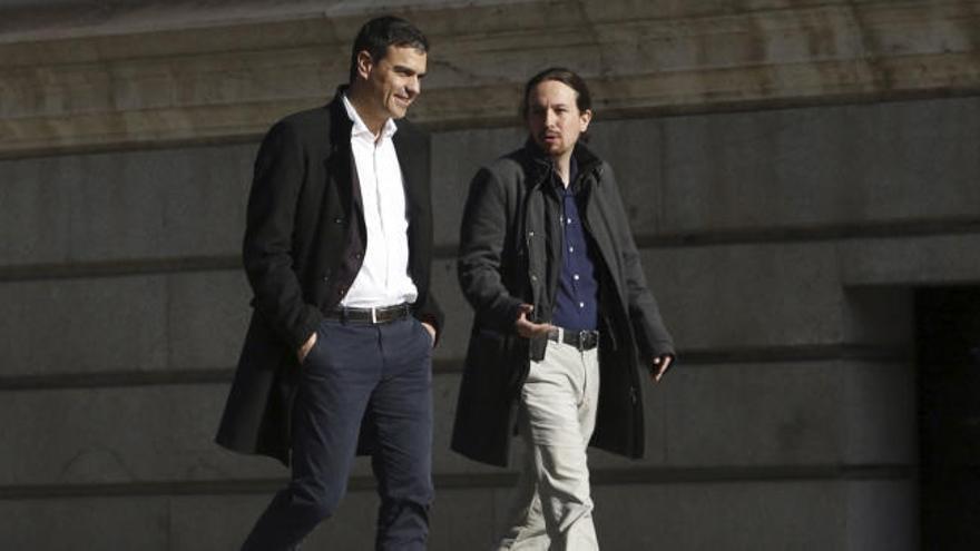 Sánchez e Iglesias llegan juntos al Congreso