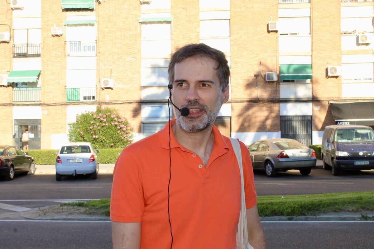 Así ha sido la ruta que recorre las huellas del Franquismo en Badajoz