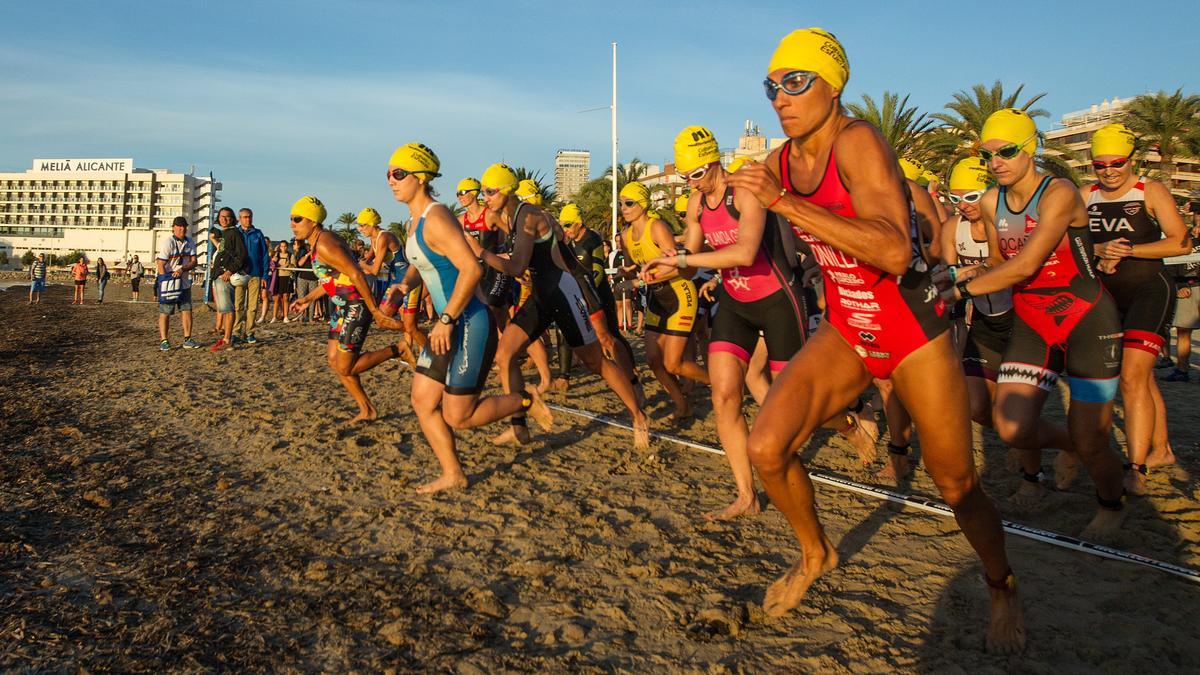 Benissatló 2022 es la primera edición del triatlón de Benissa el 22 de octubre.