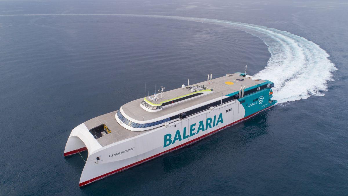 Primera prueba de mar del nuevo buque insignia de Baleària