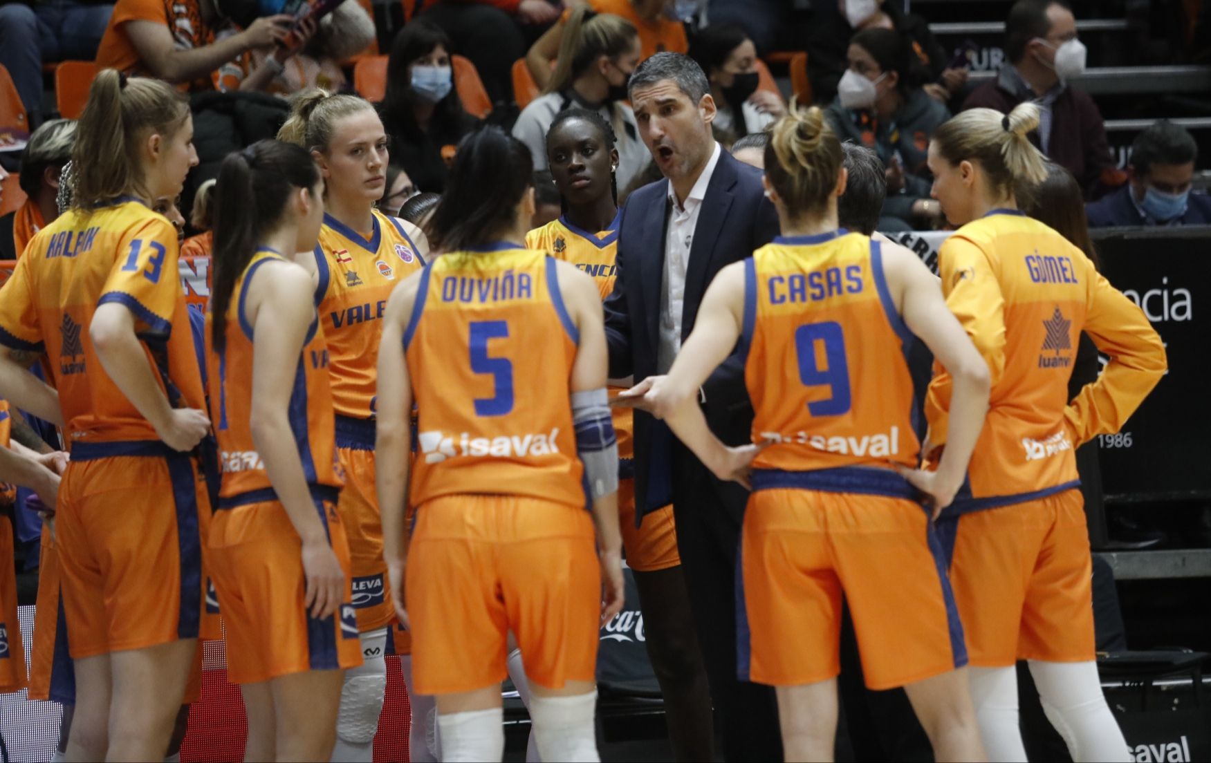 El Valencia Basket elimina al Ormanspor: Las mejores fotos