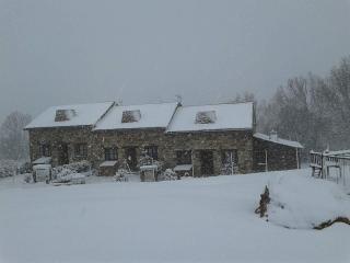 La nieve vuelve mañana a los Pirineos y siguen las lluvias y el viento en el norte