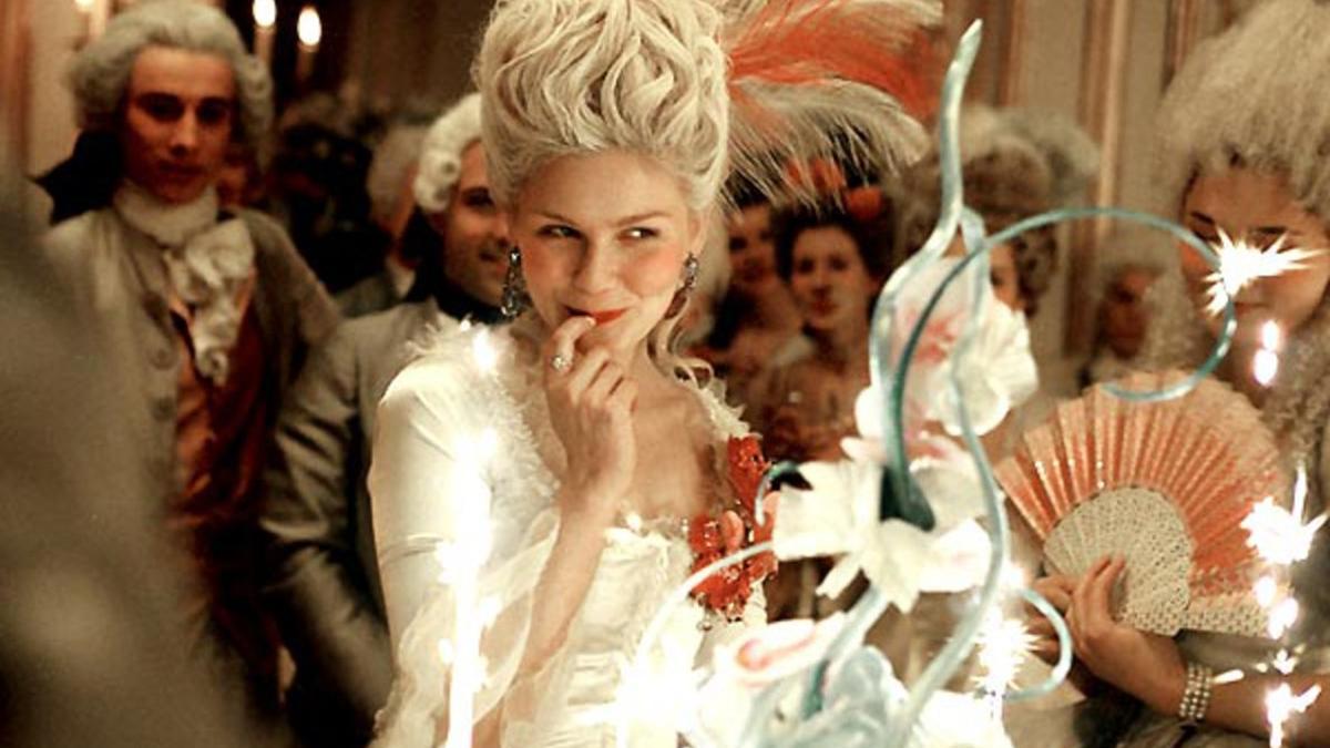 Kirsten Dunst, en una escena de 'María Antonieta', de Sofia Coppola.