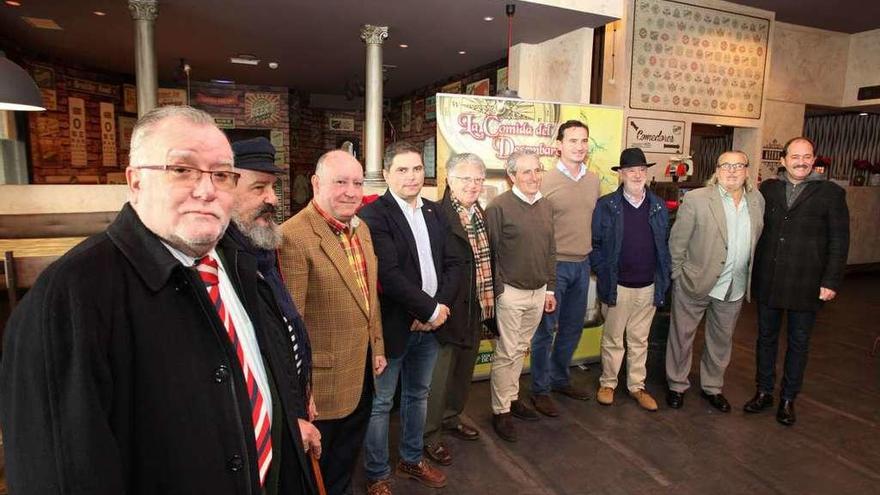 Participantes en la presentación de las jornadas gastronómicas.