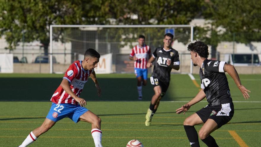 Les imatges del partit del Girona B-Tudelano a Vidreres