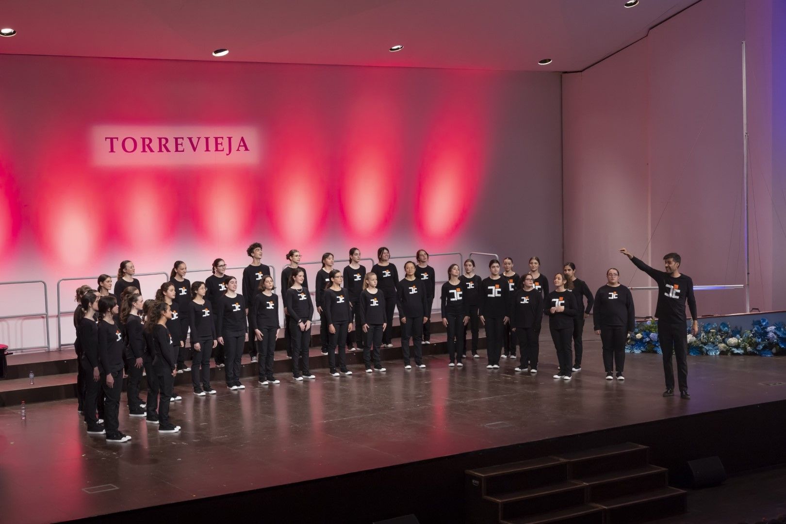 El Coro de Niños de Baao (Filipinas) gana el Certamen Internacional Juvenil de Habaneras de Torrevieja