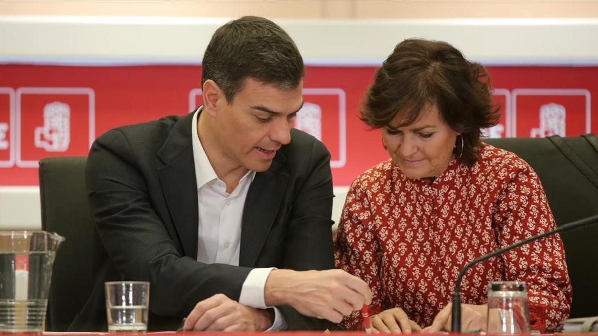 Pedro Sánchez y Carmen Calvo, el pasado 12 de enero en la sede del PSOE.