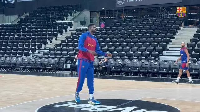 El Barça entrena en París para seguir con su buena dinámica