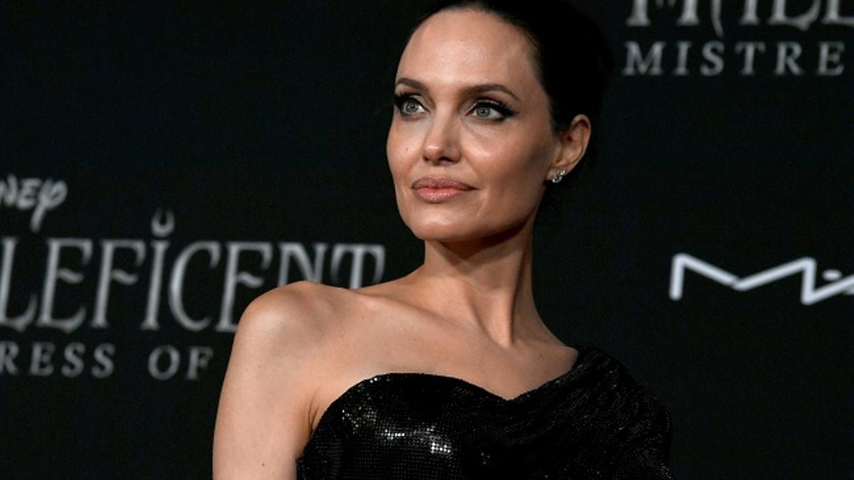 Angelina Jolie en el estreno de 'Maléfica: Maestra del Mal'