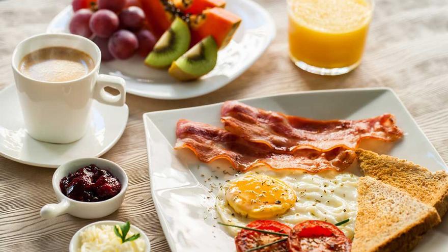 Un nutricionista rompe los mitos del desayuno: alimentos saludables y una palabra &quot;mágica&quot;
