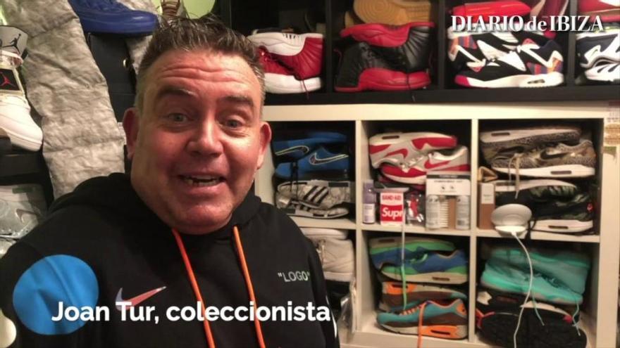 El hombre con más de 1.600 pares de zapatillas Nike en Ibiza