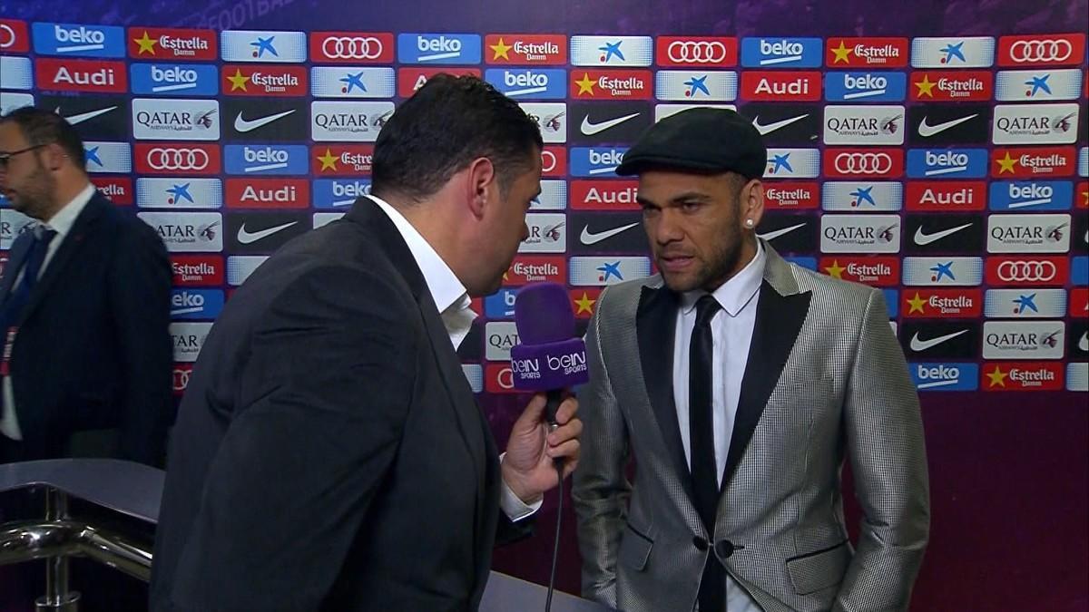 Alves, durante la entrevista a Acraf Ben Ayad