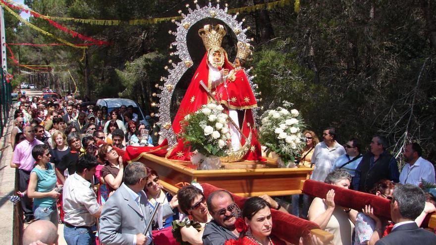 Fin de semana de romería en el Pilar de la Mola con la Virgen de la Cabeza