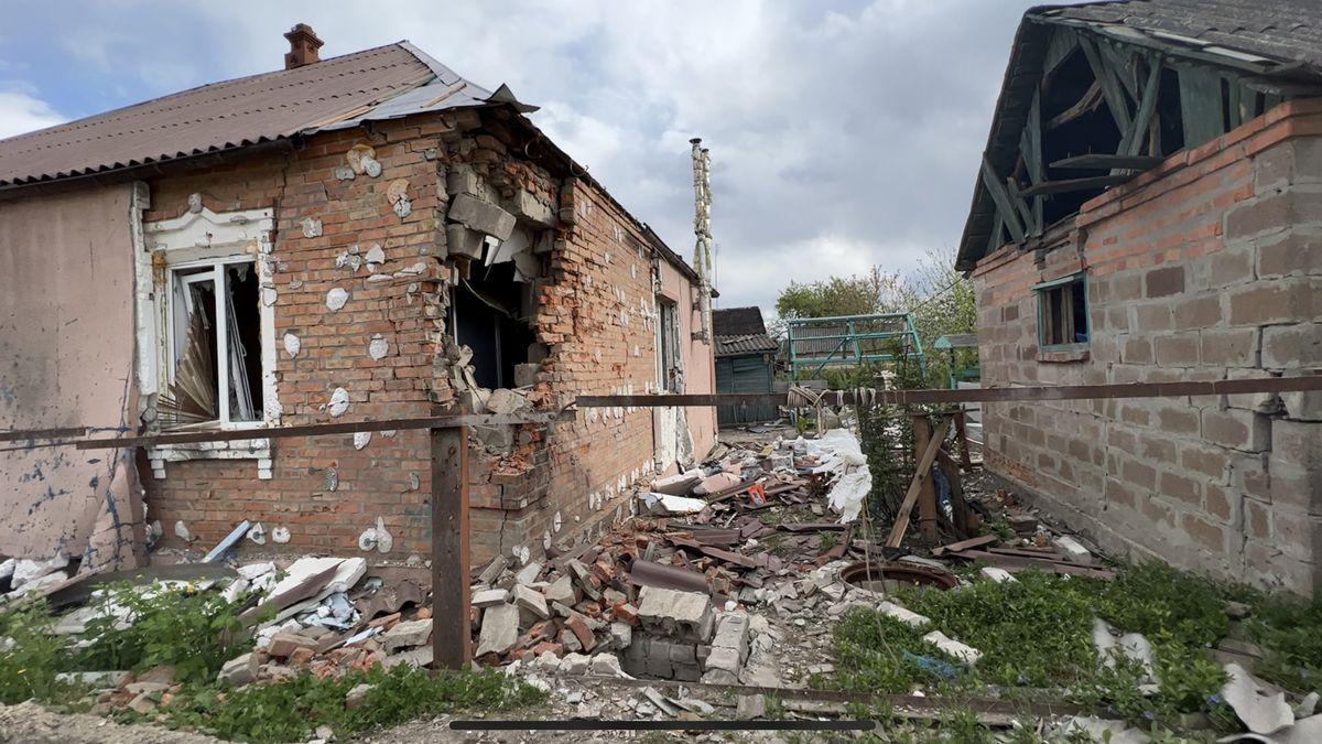 Una imagen de las casas destruidas por las tropas rusas en las poblaciones del sur de Járkov.