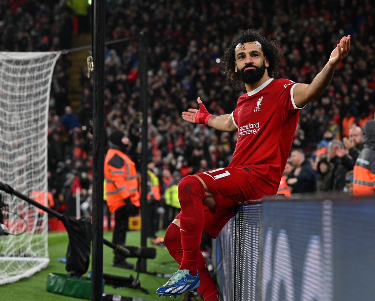 Salah celebrando un gol en Anfield