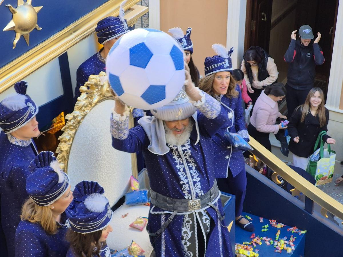 Cabalgatas en la provincia en la mañana de Reyes