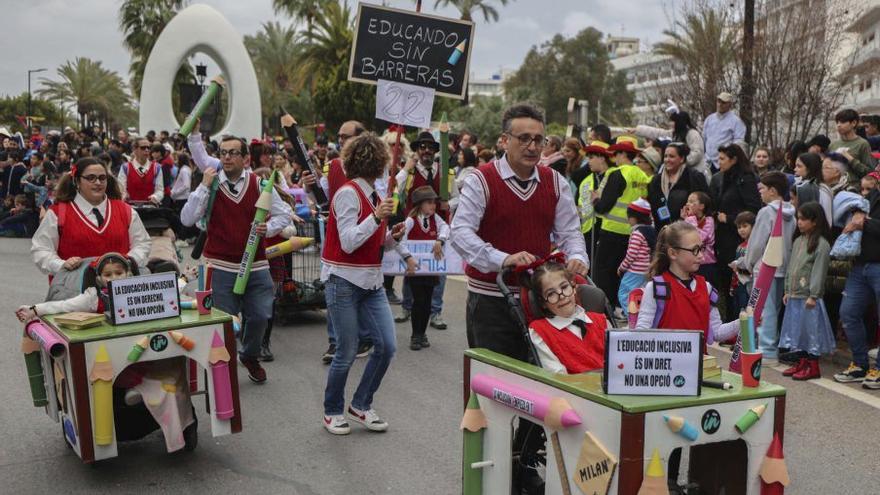 La rúa de carnaval vuelve a llamar al ingenio y la originalidad