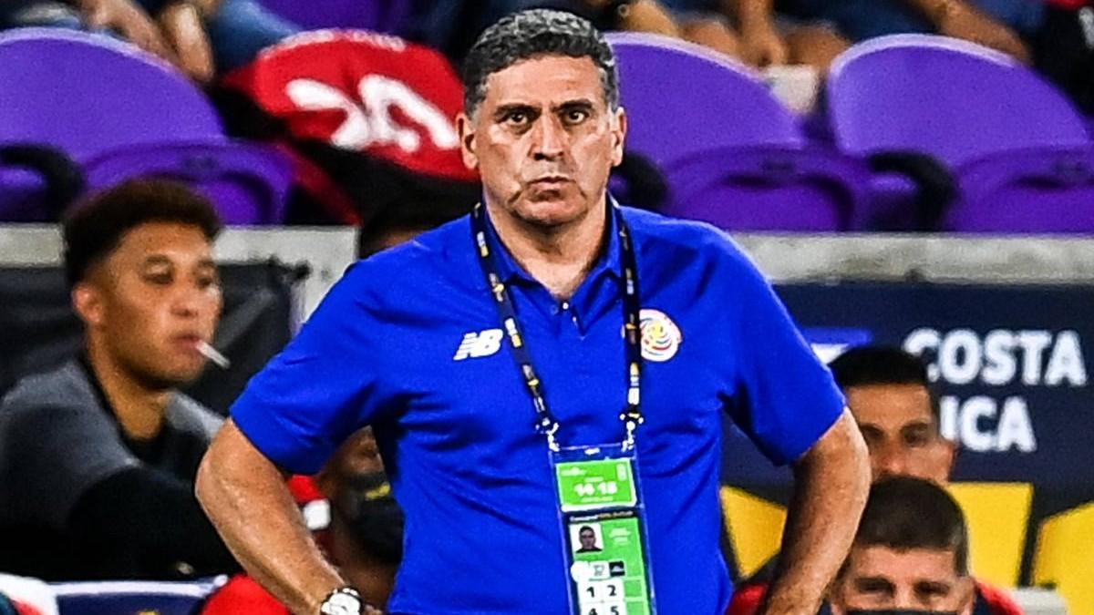 El seleccionador costarricense se mostró orgulloso de sus jugadores | AFP
