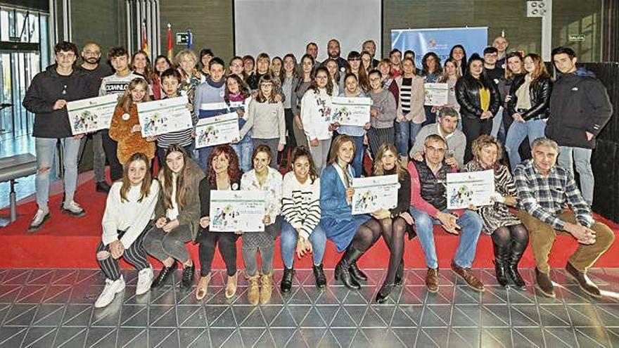 Foto de familia de los centros premiados.