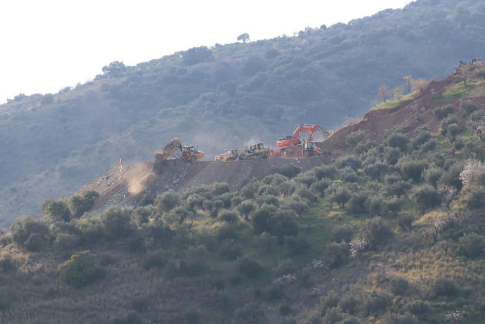 Avanzan los trabajos de rescate de Julen en Totalán