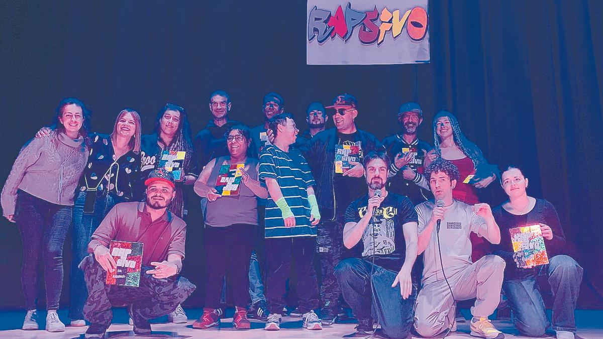 Foto de familia de los artistas que participaron el año pasado en la segunda edición del Festival RAPSIVO.