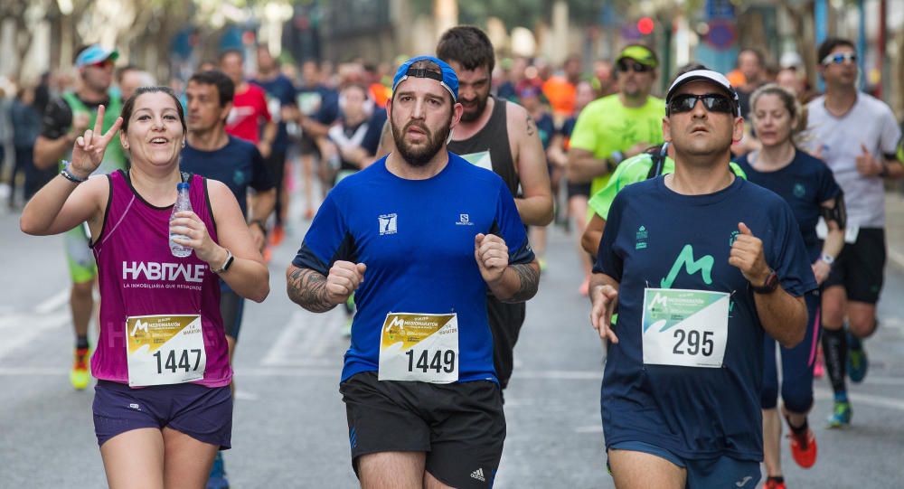 Hamid se adjudica el Medio Maratón de Alicante.