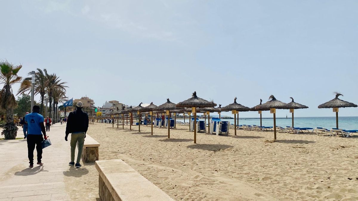 Unter anderem der Strand von Ciudad Jardín in der Gemeinde Palma hat eine Blaue Flagge bekommen.