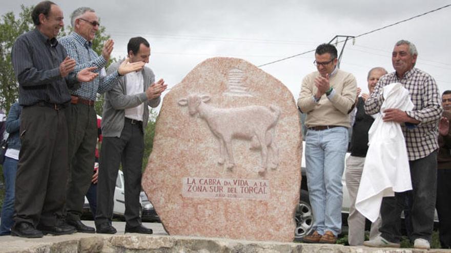 El monumento fue descubierto el pasado sábado.