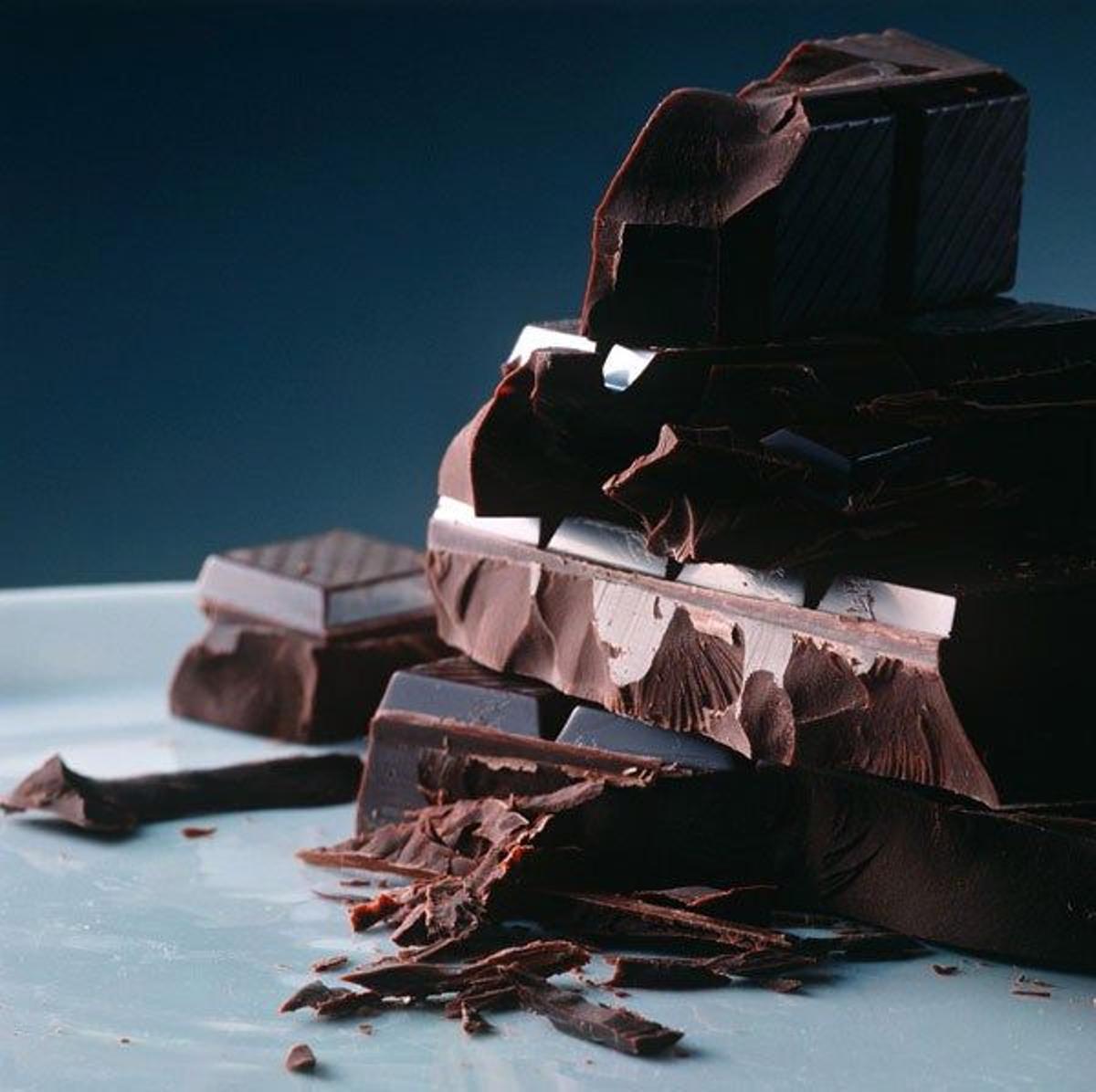 6 motivos por los que debes comer chocolate negro a diario: Refuerza el estado de ánimo