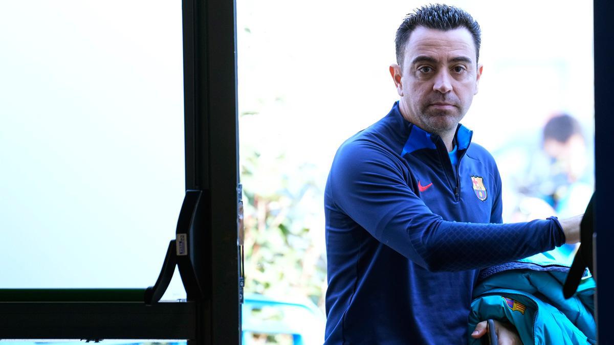 Xavi ya planifica la próxima temporada