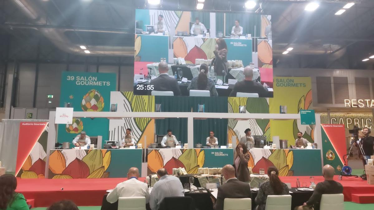 Los seis finalistas en el concurso de la mejor carbonara, que ha ganado Fernando Calle.