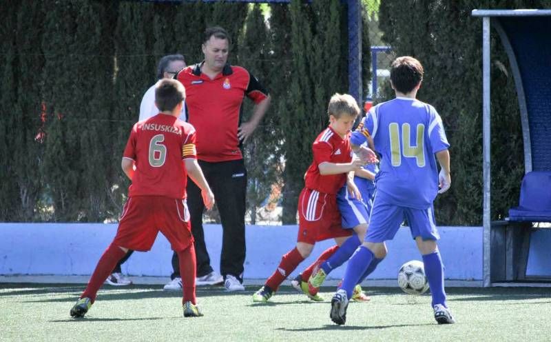 Fútbol: Amistad - Actur Pablo Iglesias (Benjamín Final)