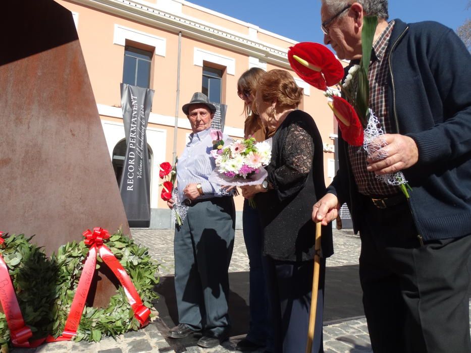 Homenaje a las víctimas del bombardeo franquista en Xàtiva